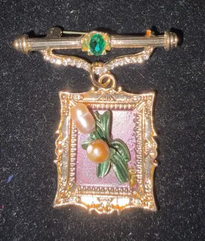 Vintage Style Gold Tone Tulip Framed Brooch Pin -Romantic Cottagecore Pendant thumbnail 1