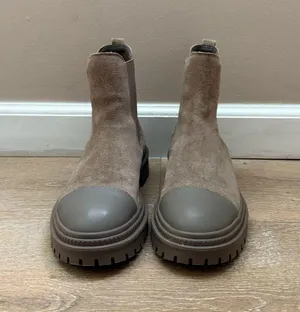 Steve Madden Boots thumbnail 1