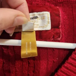 American Eagle Outfitters Classic Cable Knit Pullover V-Neck Sweater Red Medium thumbnail 7