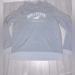 HOLLISTER Y2K Women’s Long Sleeve Embroidered Hoodie thumbnail 2