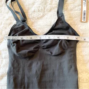 Skims Everyday Sculpt Bodysuit in Onyx Small NWT thumbnail 11
