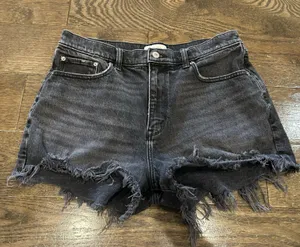 Abercrombie & Fitch Mom Shorts thumbnail 1