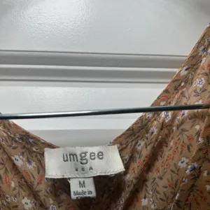 Umgee Mustard Floral V-Neck Button Front Midi Dress Puff Sleeve Size M boho thumbnail 4