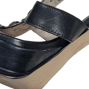 MICHAEL Michael Kors “Hayes” Black Studded Platform Heel Sz 6.5 thumbnail 8