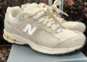 New Balance 2002R Beige/Tan Sneakers thumbnail 1