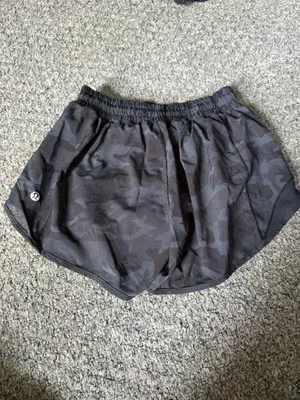 Lululemon Hotty Hot Shorts thumbnail 2