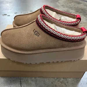 Ugg Women's Black Slippers thumbnail 5