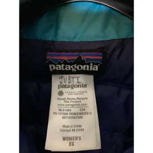 Patagonia Down Puffer jacket blue women's size XS 84682 thumbnail 4