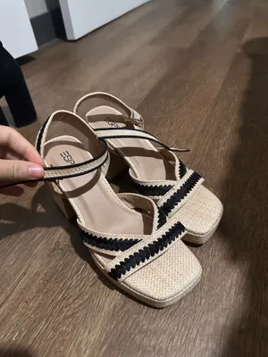 Boutique Block heels thumbnail 2