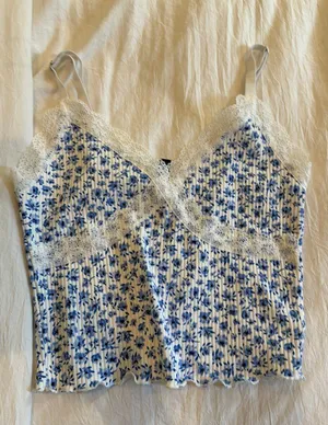 H&M top thumbnail 1