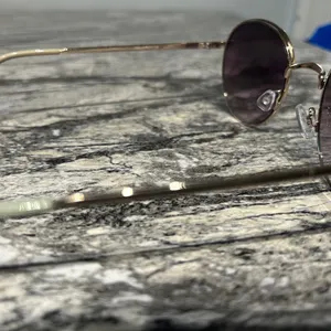 Chic Green and Gold Sunglasses thumbnail 6