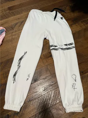 Fabletics Sweatpants thumbnail 2