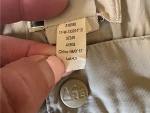 REI‎ Women's Khaki Cargo Shorts with Elastic Waist thumbnail 4