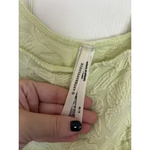 Anthropologie Light Green Hannah Seamless Textured Crop Tank S/M Floral thumbnail 4