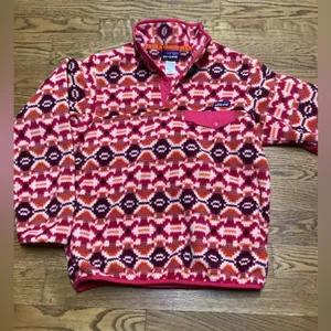Patagonia Synchilla quarter snap pullover Pink and orange Aztec Print Size Small thumbnail 2