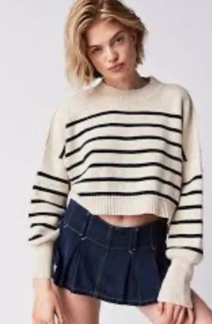 Free people easy street cropped sweater M . New without Tags thumbnail 1