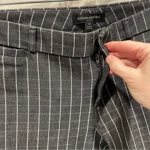 Cute charcoal gray windowpane stretchy ankle crop Banana Republic sloan pants thumbnail 9
