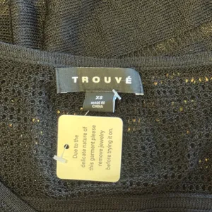 Trouve Sheer Mesh Open Knit Linen Blend High Low Top Long Sleeve Monochrome XS thumbnail 7