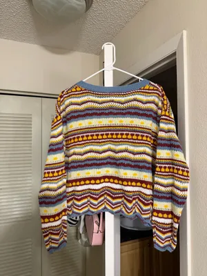 Sweater Multiple Size L thumbnail 2