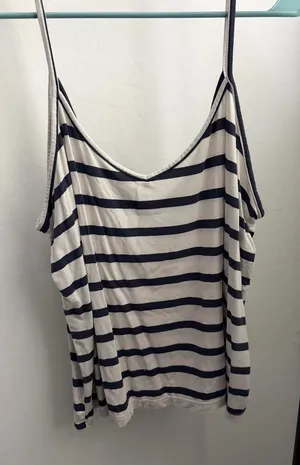 Old Navy Tank Top thumbnail 1