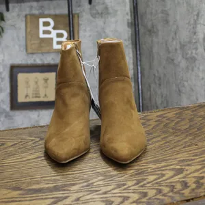 NWT Universal Thread Womens Frances Ankle Boots 88744362 Brown 6M thumbnail 4