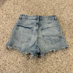 ‼️Zara Denim Shorts‼️ thumbnail 3