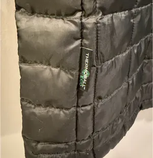 The North Face Women’s ThermoBall Eco Puffer Jacket Black / Dark Grey thumbnail 4