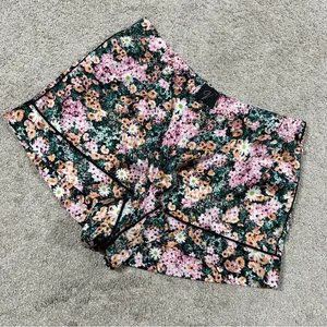 Victoria’s Secret Women’s Pajamas Set Satin Floral Cami Tank Top L & Shorts M thumbnail 7