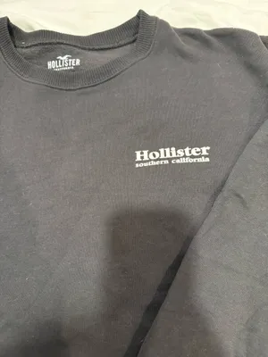 Hollister Cropped Sweater thumbnail 2