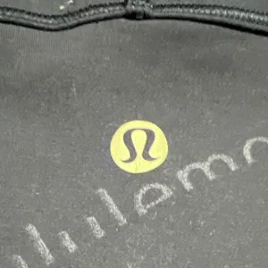Lululemon Power‎ Pivot Tank Special Edition Black Embossed Everlux Size 8 EUC thumbnail 6
