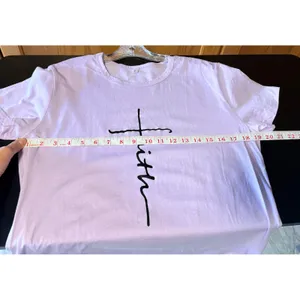 Faith Cross Graphic T-Shirt Womens‎ Large Lavender NWOT Short Sleeve thumbnail 5