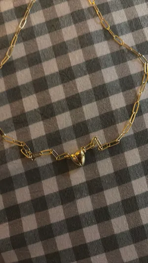 Boutique Heart chain necklace thumbnail 2