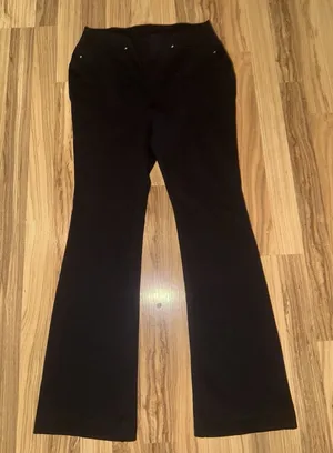 Rafaella Women's Sz 4 Pants‎ Black Pull On Stretch Waist EUC Flare Leg Bootcut thumbnail 1