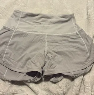 Lululemon Shorts White  thumbnail 1