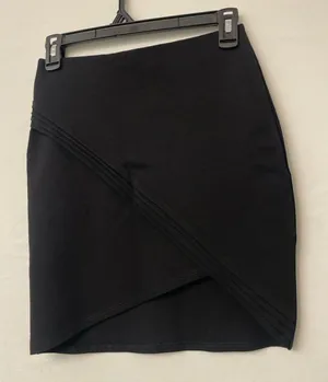 Windsor Women’s Size S Black Mini Skirt – New Without Tags –.(M4)✨ thumbnail 1