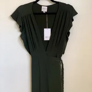 NWT MISA Los Angeles Irina Rope Belt‎ Dress in Olive Green thumbnail 5