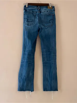 American Eagle Hi-Rise Crop Flare Jeans Medium Wash Size 6 Long thumbnail 4