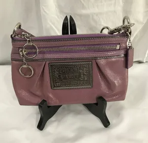 Coach Poppy Patent Leather Wristlet in Mauve Purple EUC thumbnail 1