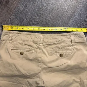 Low Rise 2000s American Eagle tan‎ cargo shorts thumbnail 4