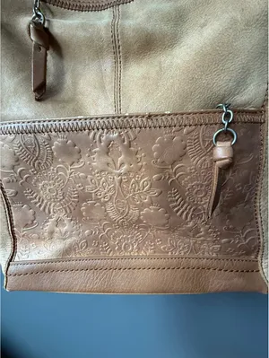 The Sak Tan Leather Crossbody Bag with Floral Embossed Pocket thumbnail 7