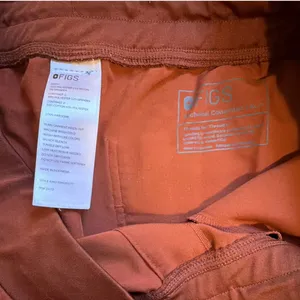 FIGS Women’s Zamora Jogger Scrub Pant in Limited Edition Auburn Size XL/T thumbnail 5