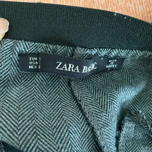 Zara‎ Cotton Herringbone Academia Office Siren Tapered Ankle Pants Small Gray thumbnail 8
