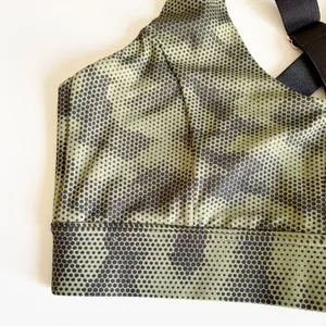 NWT L'URV Womens Fern Camo Take Charge Crop Compression Sporty Sports Bra Size S thumbnail 4