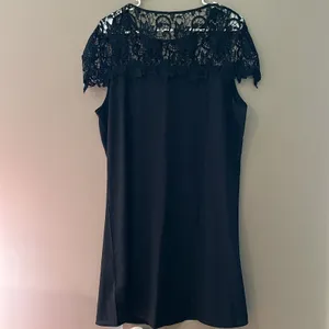 Unbranded Boutique Women’s Black Lace Dress‎ Large thumbnail 2