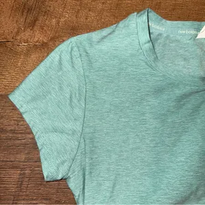 New Balance Ruched Side Crewneck Women's Short Sleeve Fitted Aqua Green Top thumbnail 3