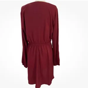 Express Women Size Medium Dress Maroon Long Sleeve Ruffle Hem | 6-967 thumbnail 2