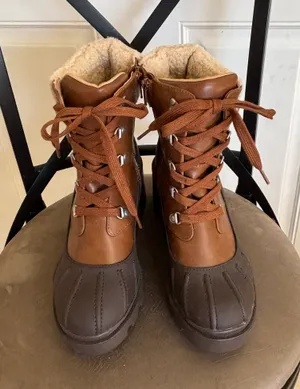 Universal Threads Size 9  Boots thumbnail 1