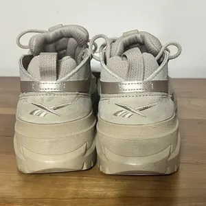 Reebok Cardi B Club‎ C V2 Women's Shoes Sneakers Size 8.5 Beige thumbnail 4