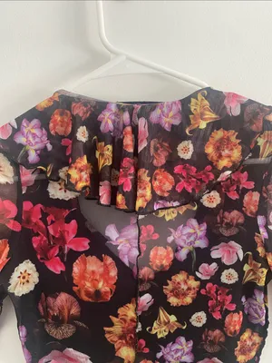 Desigual Mesh Sheer Dark Floral Garden Top Size SMALL thumbnail 9