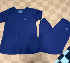 FIGS Scrubs thumbnail 1